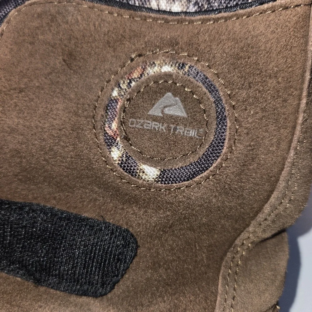Ozark Trail Camo Zip Up Insulated‎ Rubber Boots Size 4